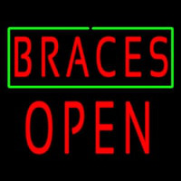 Braces Block Open Neon Skilt